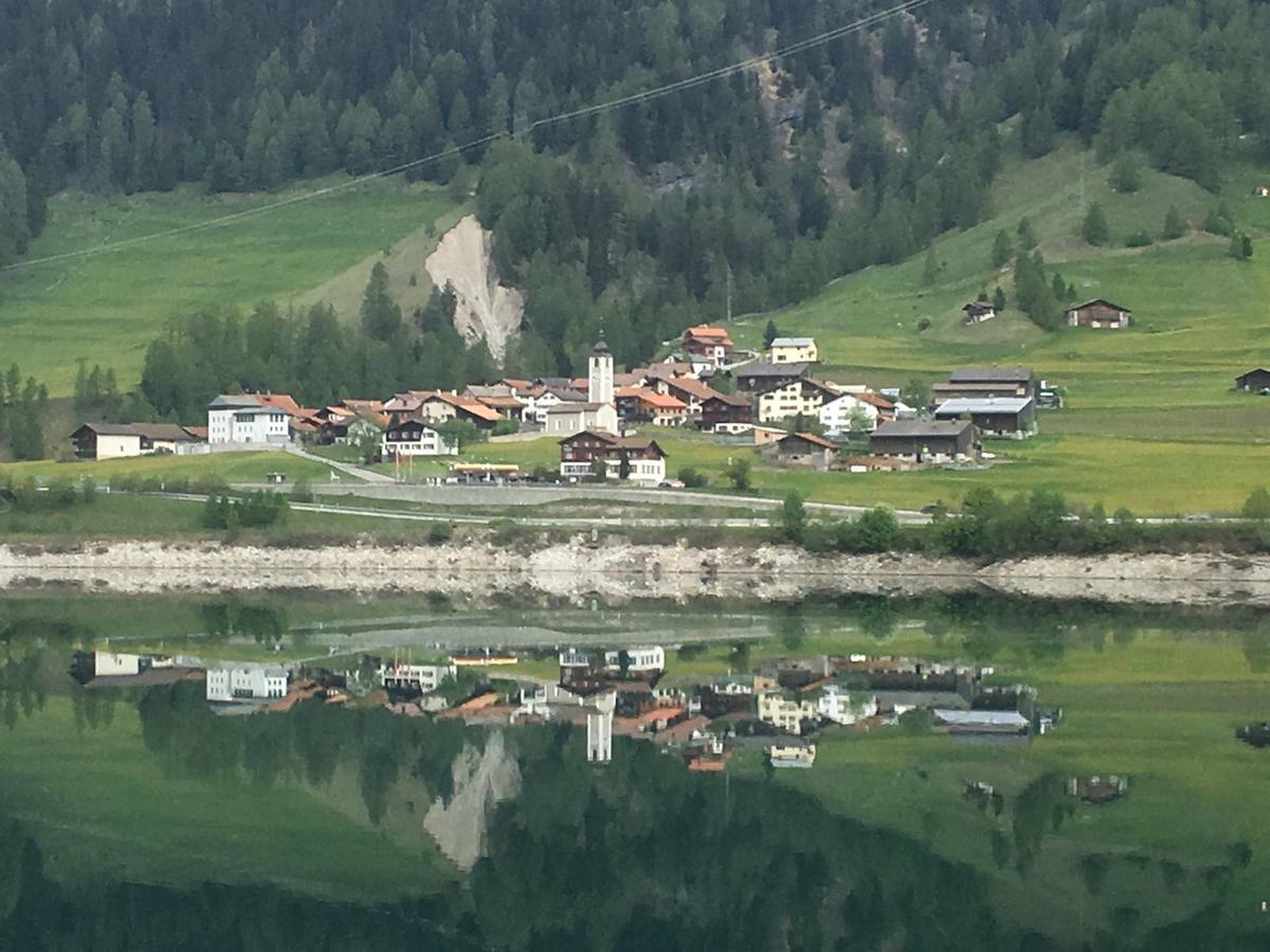 Hotel Seeblick Sufers Bagian luar foto
