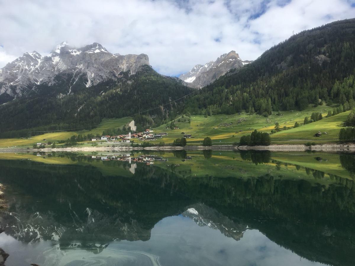 Hotel Seeblick Sufers Bagian luar foto